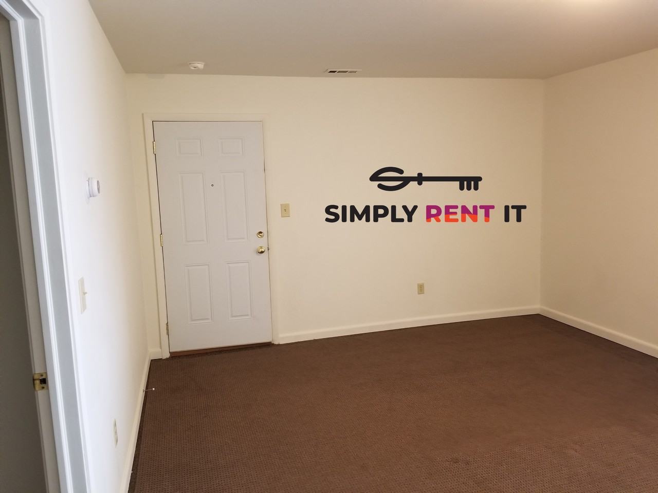 213 N Main St - Photo 6 of 12