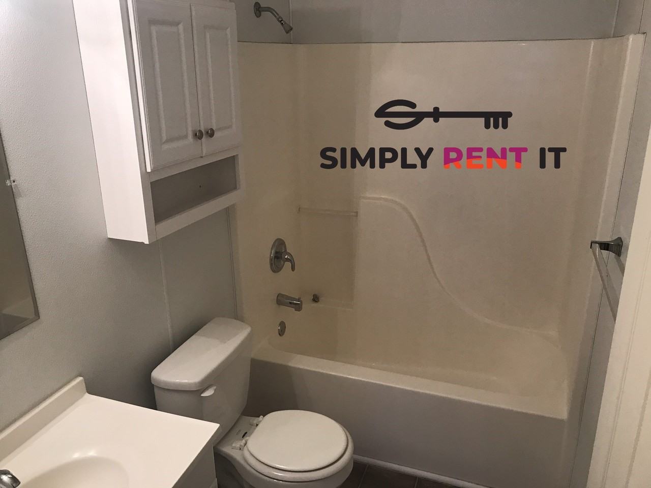 213 N Main St - Photo 7 of 12