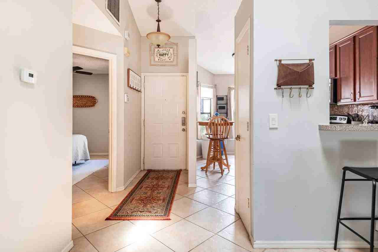 134 Lakepointe Cir - Photo 7 of 26