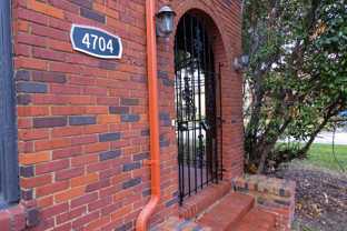 4704 Chenevert St #E - Photo 1 of 1