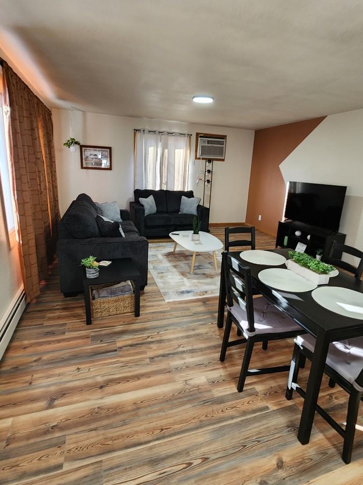 1110 N 17th St #2 - Photo 2 of 17