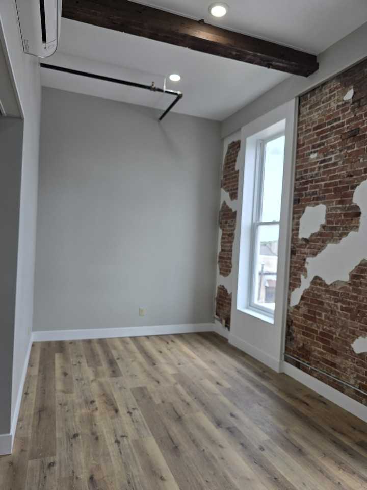 121 Public Sq #7 - Photo 2 of 6