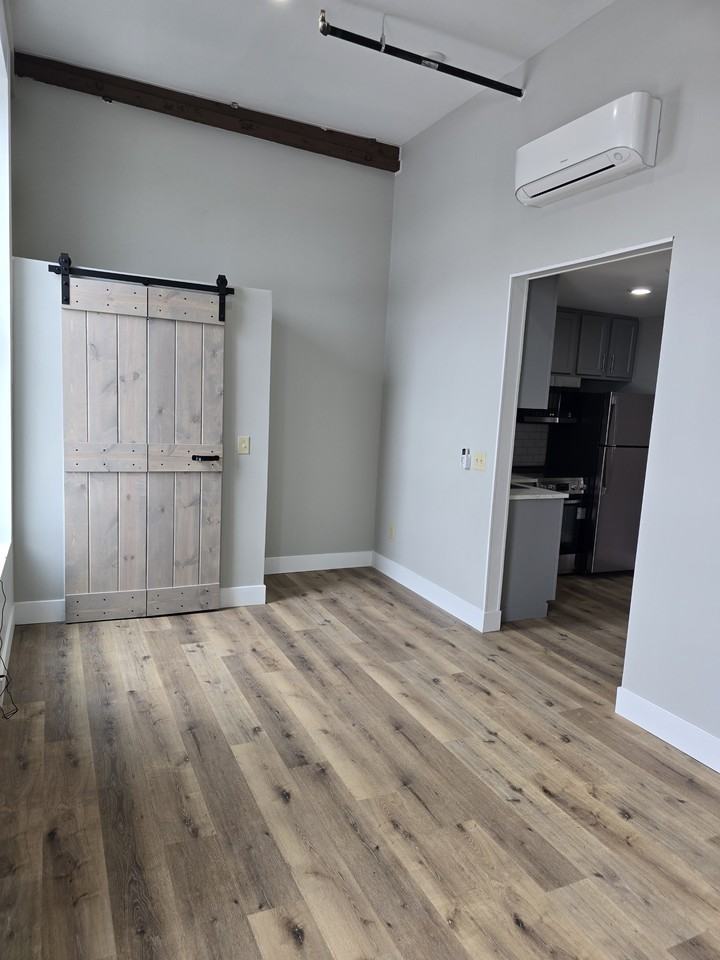 121 Public Sq #7 - Photo 4 of 6