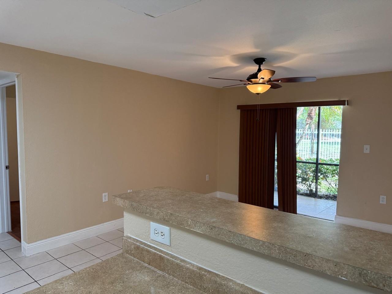 10501 Sw 104th Ter #1117 - Photo 4 of 14