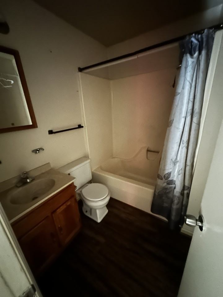 930 Banks Rd #2 - Photo 3 of 5