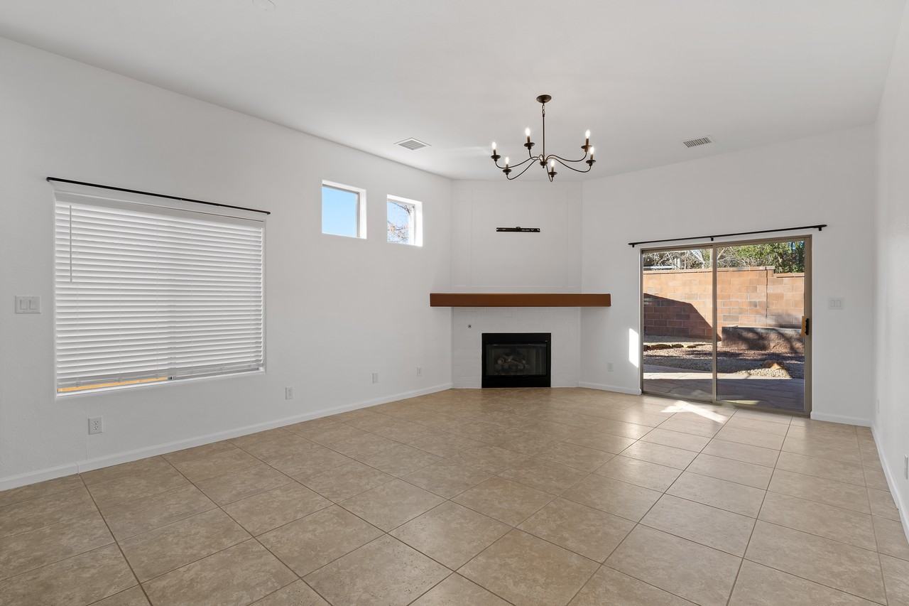 5427 Cedar Springs Dr - Photo 6 of 26