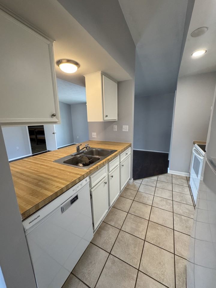 261 Windsor Castle Dr - Photo 7 of 25