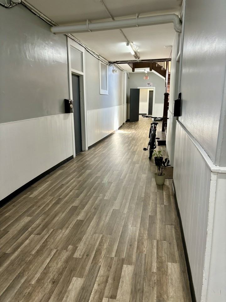 100 E Galena Blvd #B7 - Photo 3 of 3