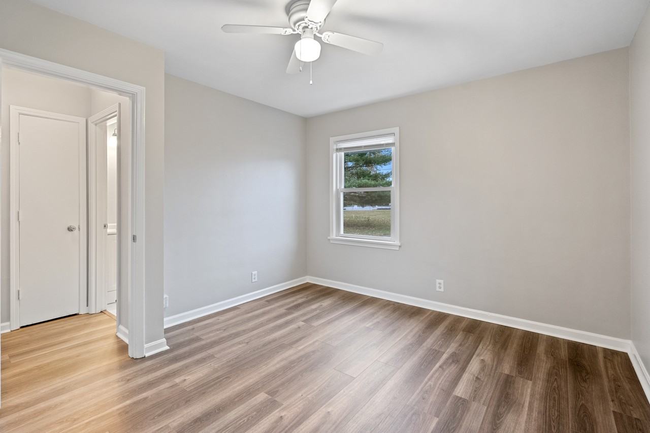 2912 Abigail Dr #4 - Photo 5 of 11