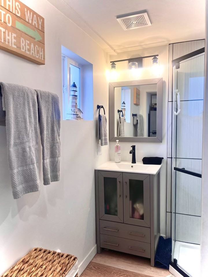 445 Ranney St #11 - Photo 2 of 9