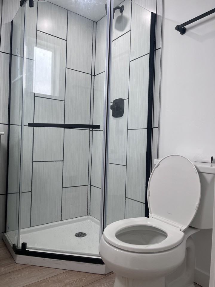 445 Ranney St #12 - Photo 3 of 8