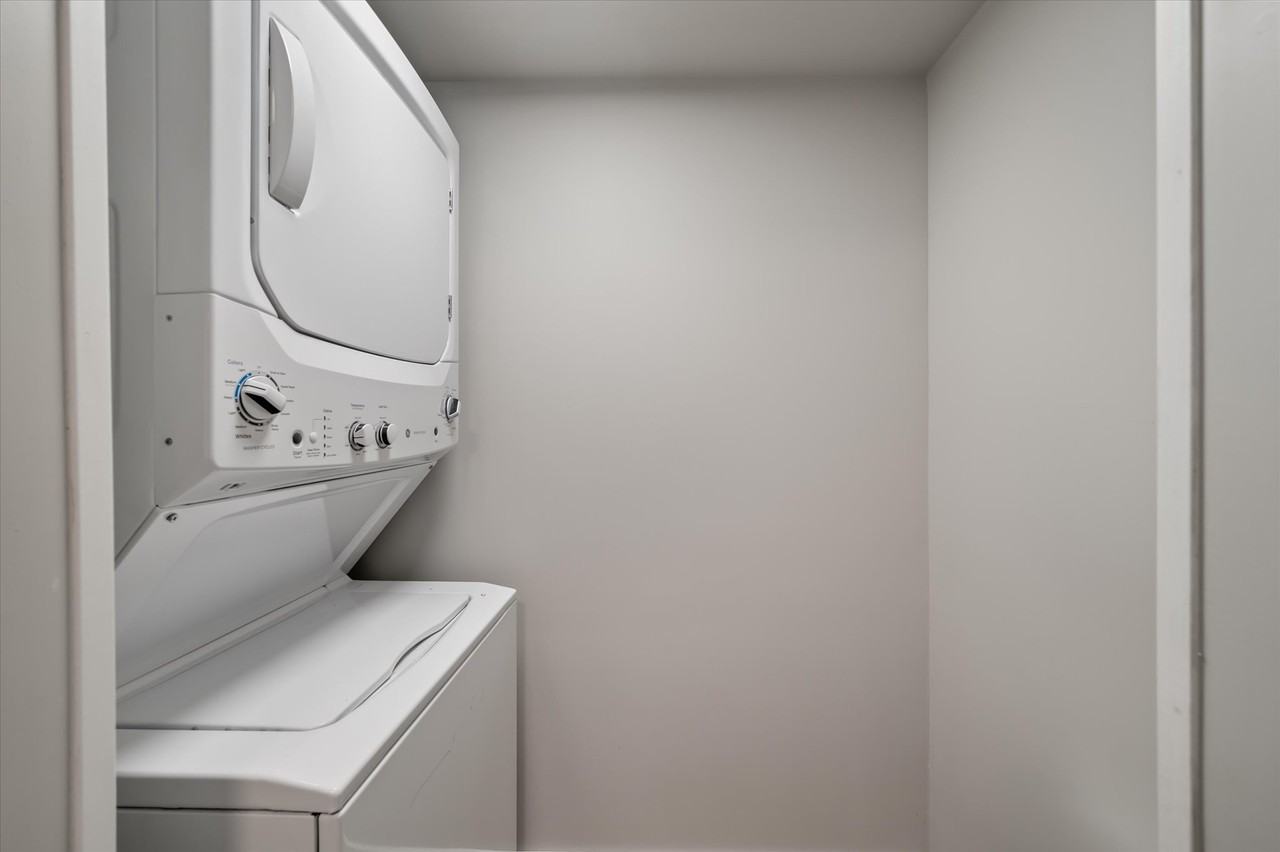 2133 Pierpont Ave #G - Photo 3 of 29