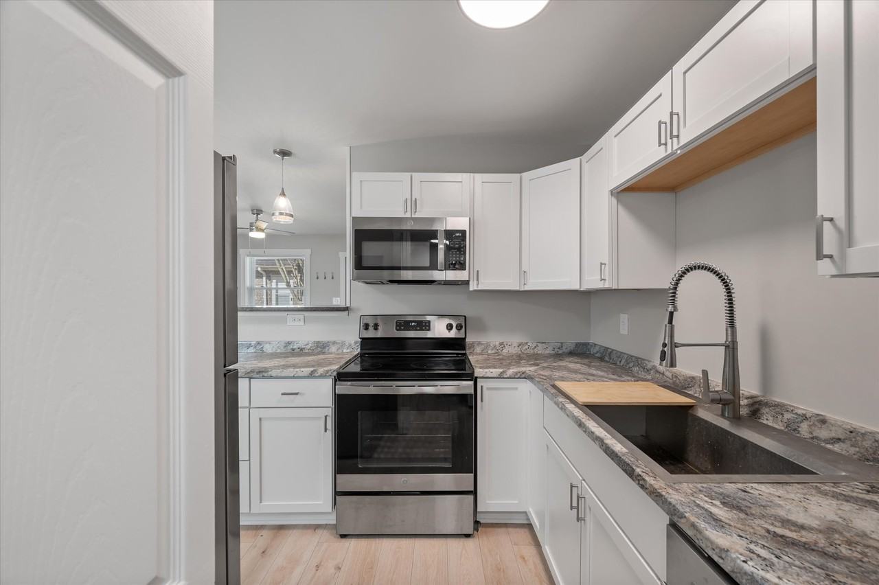 2133 Pierpont Ave #G - Photo 5 of 28