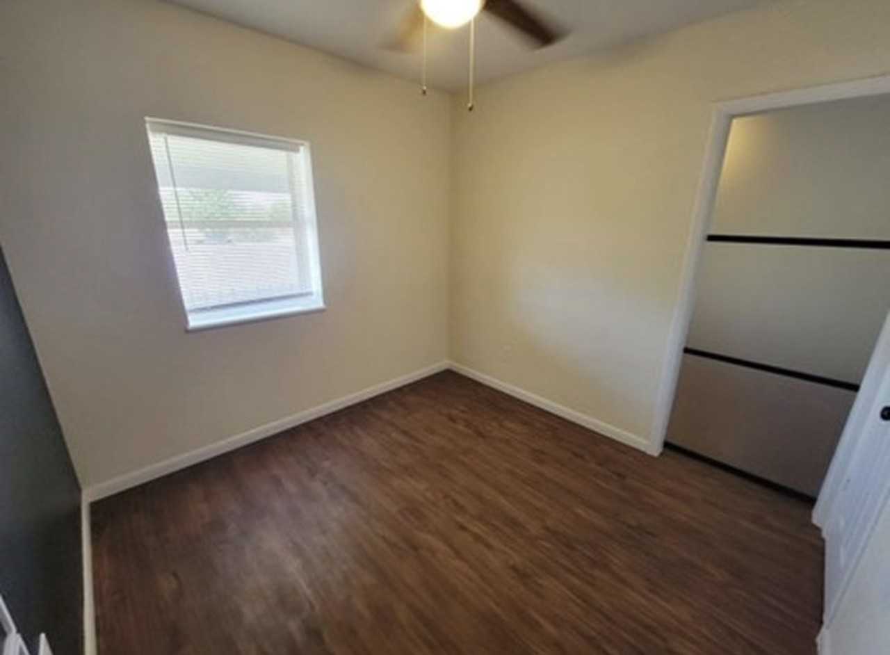 3304 Sw 40th St #12 - Photo 7 of 8