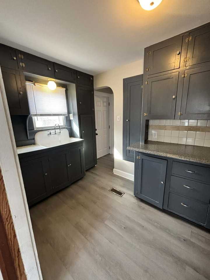 1845 S Ida St - Photo 5 of 12