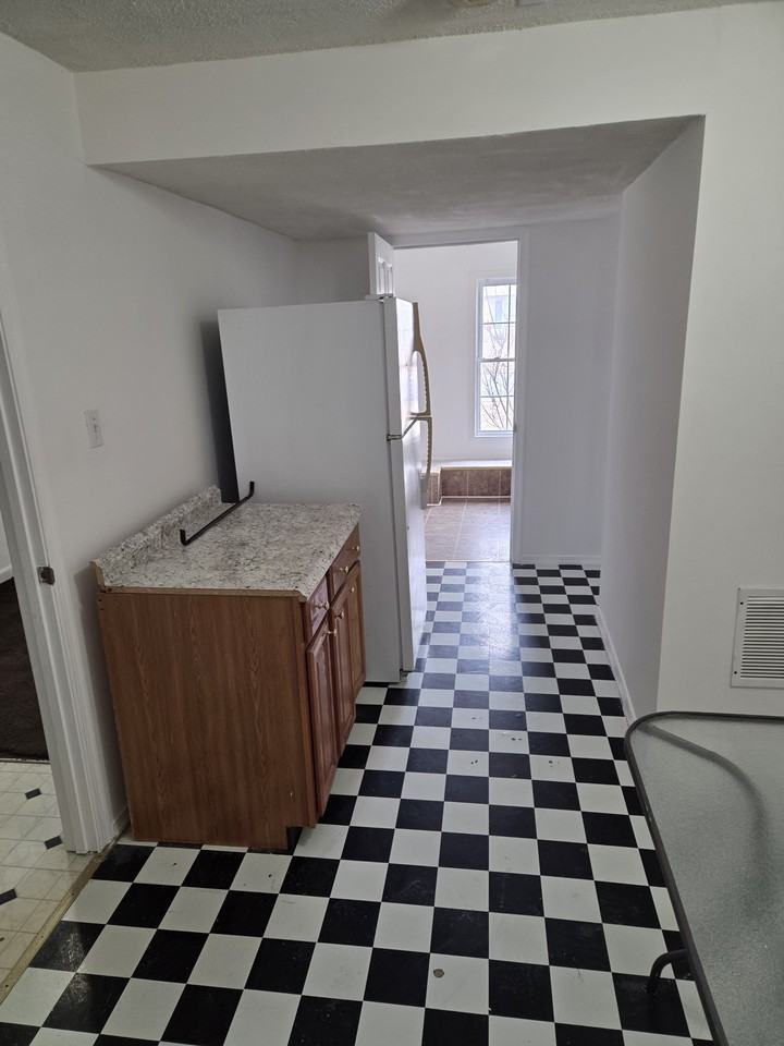 618 Sherlock Trce - Photo 2 of 11