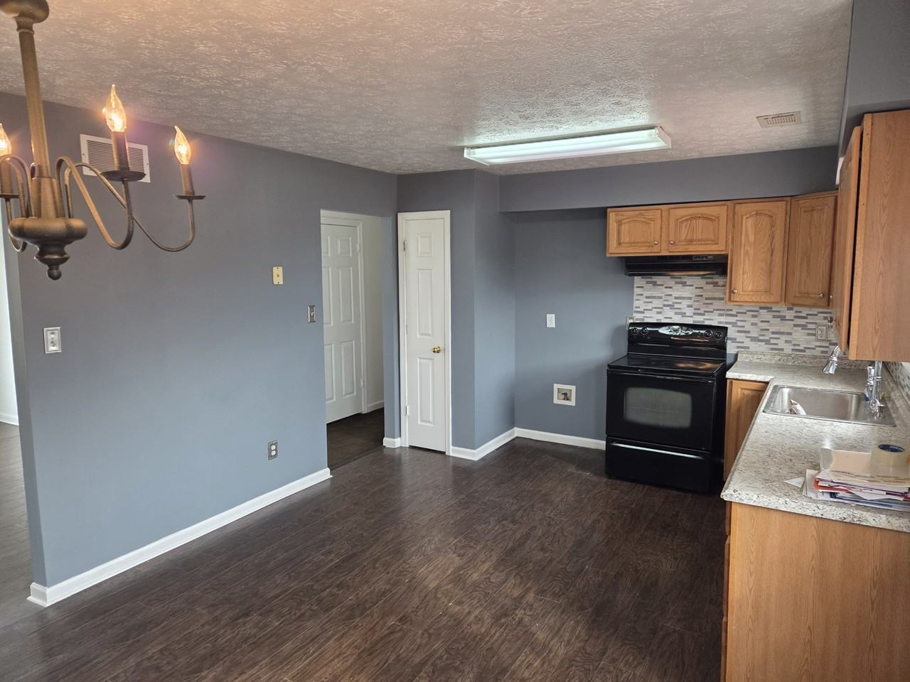 618 Sherlock Trce - Photo 5 of 11