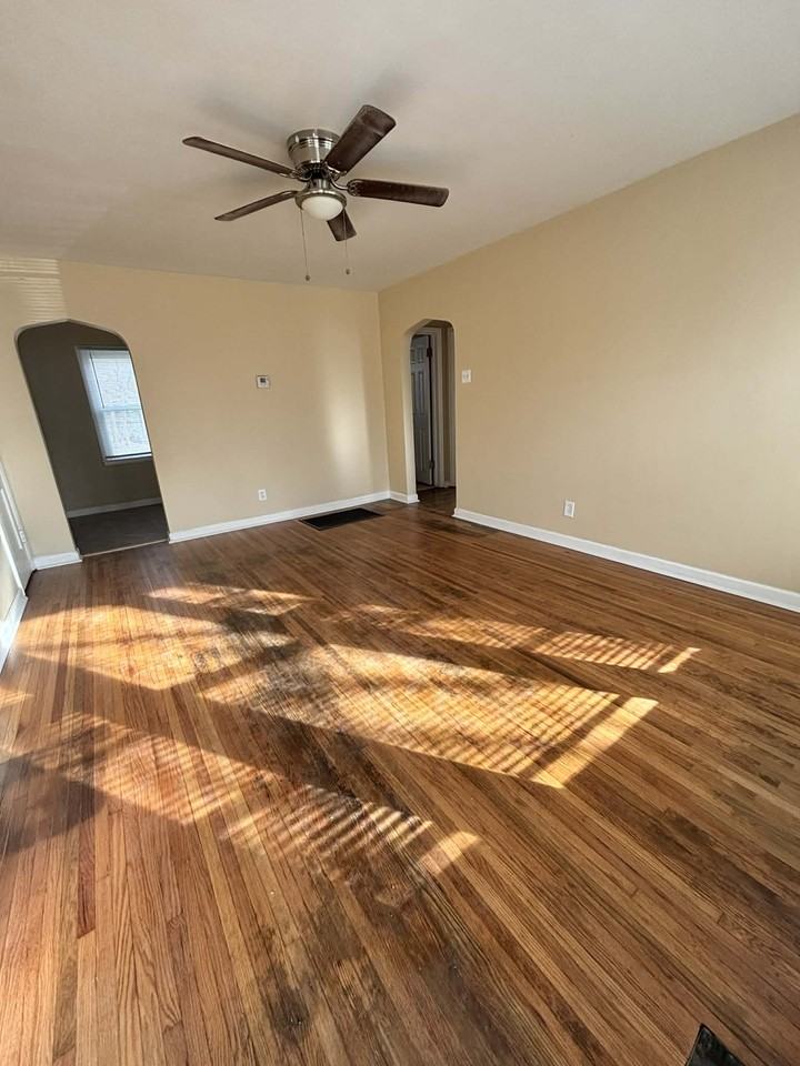 1148 N Terrace Dr - Photo 3 of 10