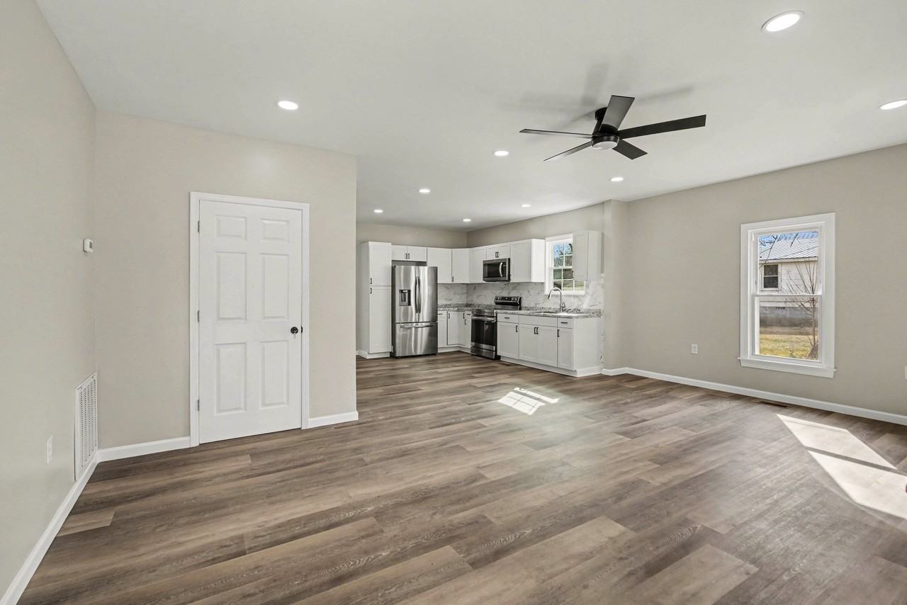 1144 Front St - Photo 6 of 25