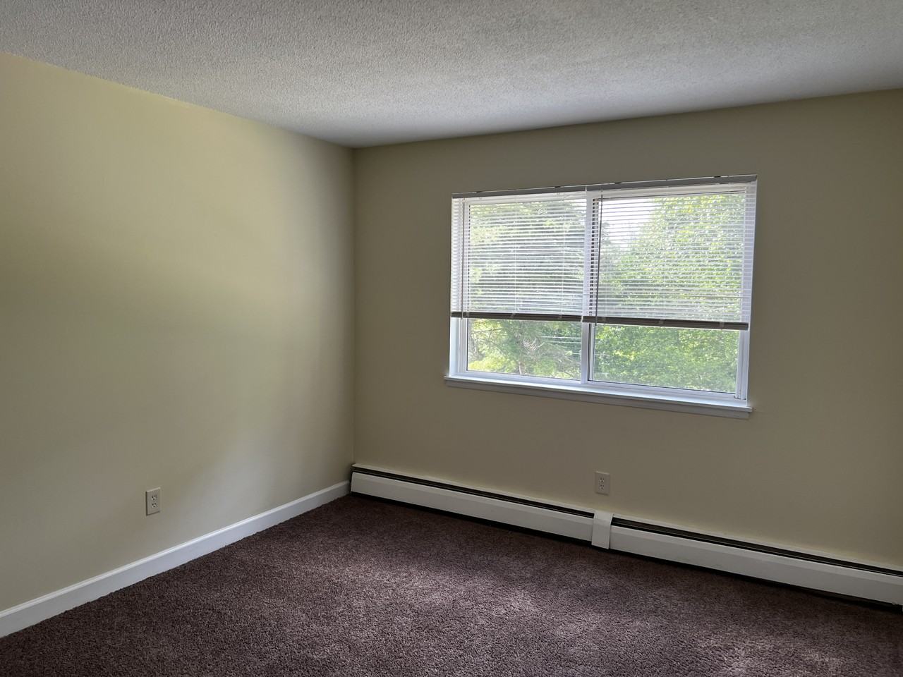 89 Plympton St #8 - Photo 2 of 7