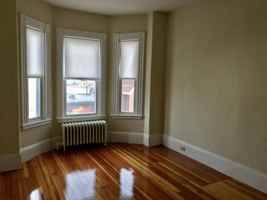 featured image of 15 Oakes St #2L