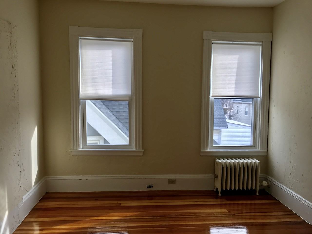 15 Oakes St #2L - Photo 2 of 4