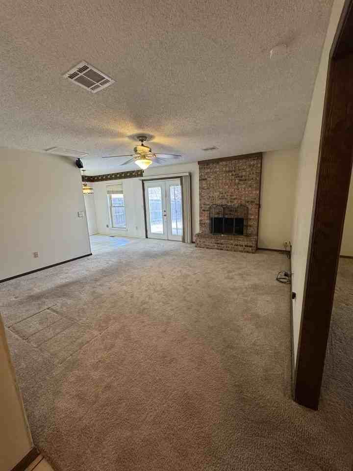 841 Nw 115th St - Photo 2 of 28