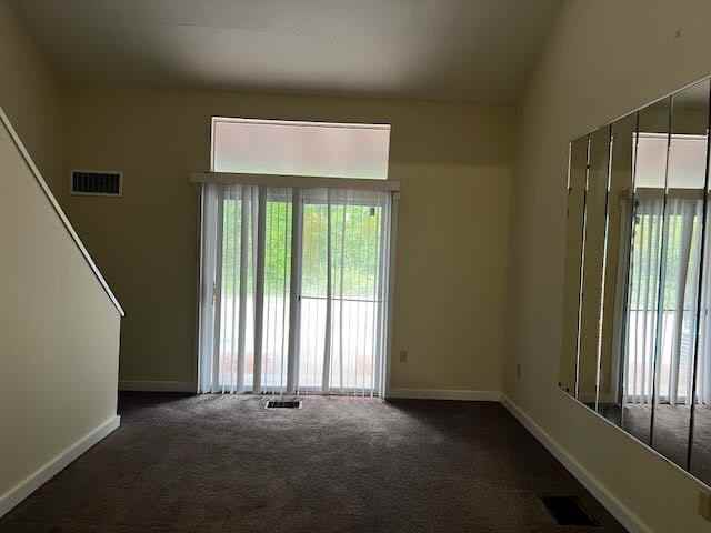 4 Adams Cir #B - Photo 2 of 6