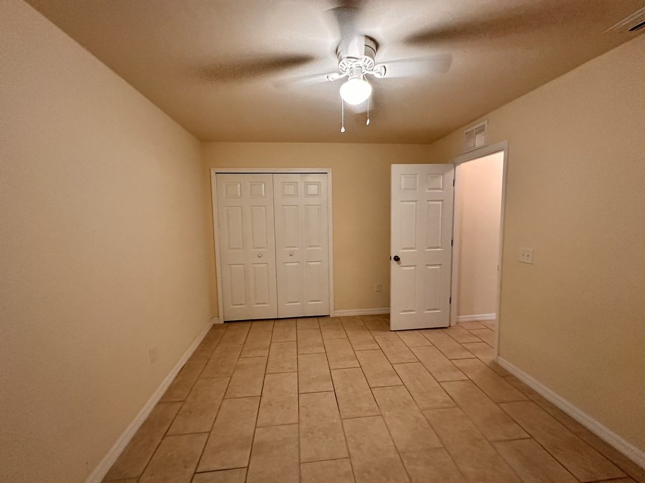 641 Se 12th Ct - Photo 6 of 12