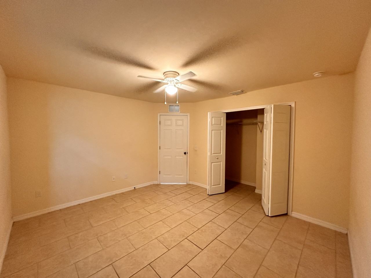 641 Se 12th Ct - Photo 7 of 12