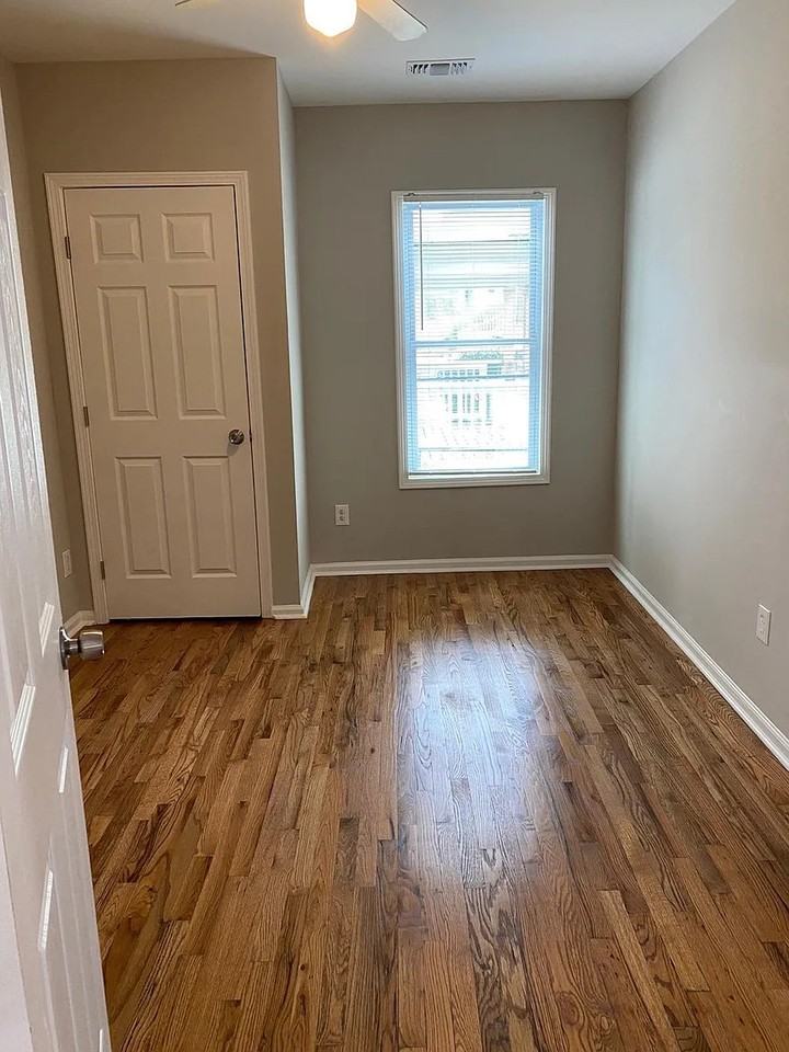 956 Mayson Turner Rd Nw - Photo 5 of 17