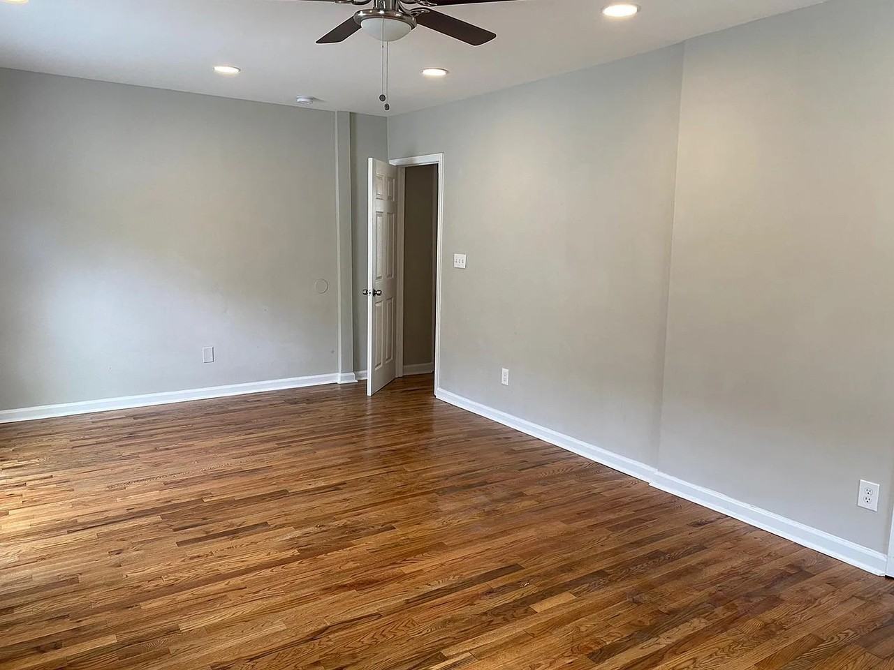 956 Mayson Turner Rd Nw - Photo 7 of 17