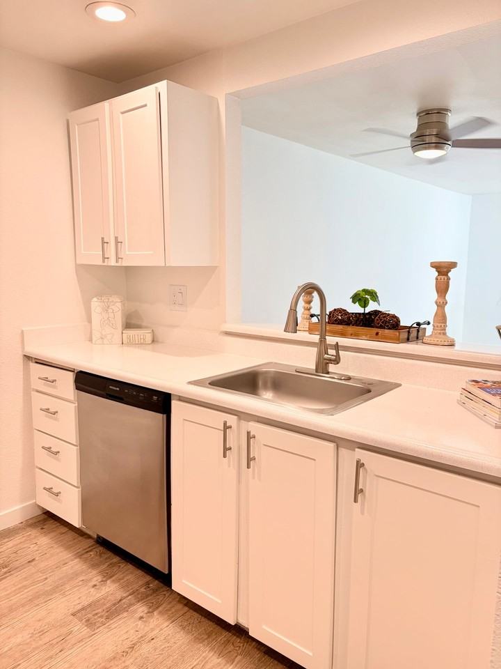 The Court at Northgate - Photo 3 of 50