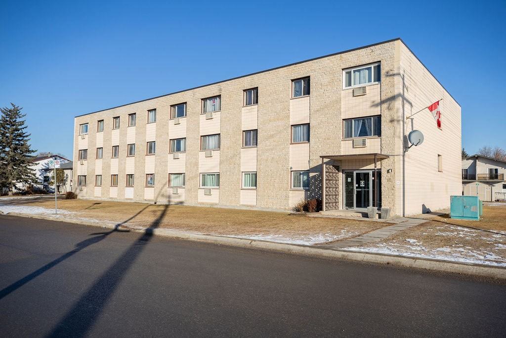 Kimberly Arms - Photo 5 of 9