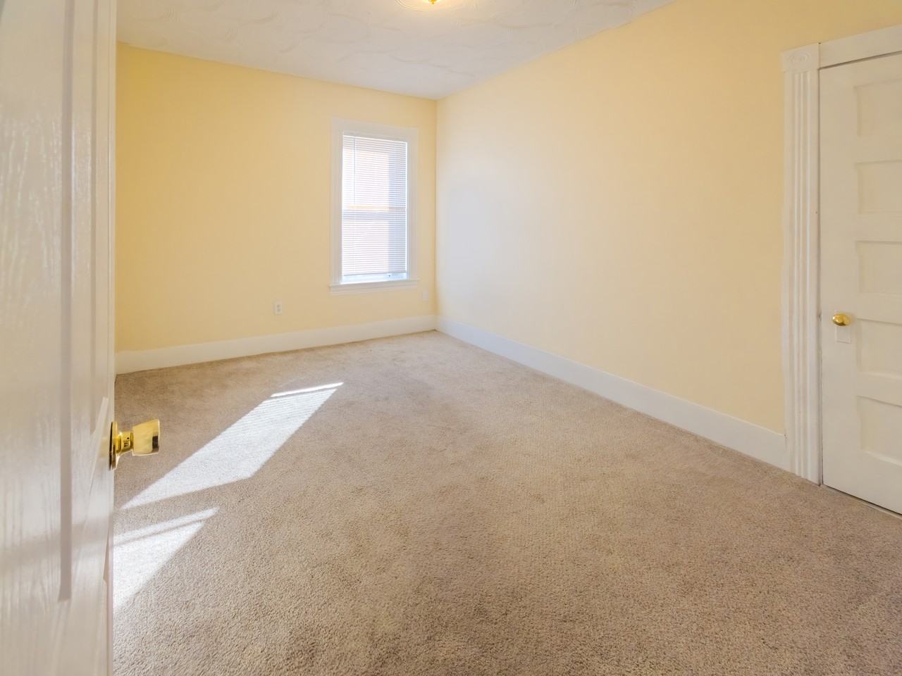 311 Calef Rd #3 - Photo 6 of 11