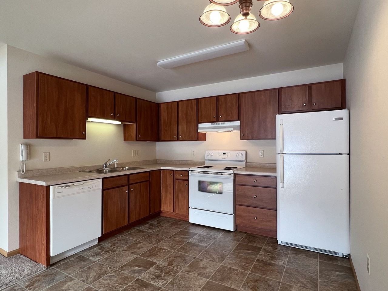SCS Merrill Apartment Community - Photo 7 of 34