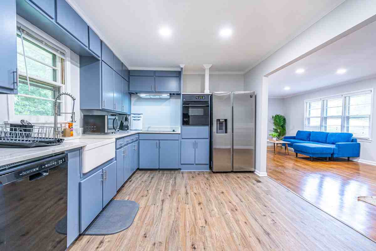 103 Noble Dr Se #1 - Photo 2 of 18