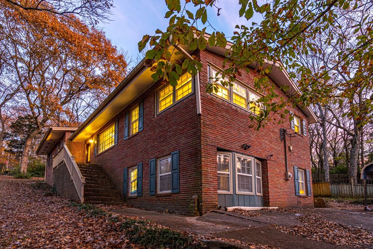 702 Chambers Dr Ne #1 - Photo 2 of 30