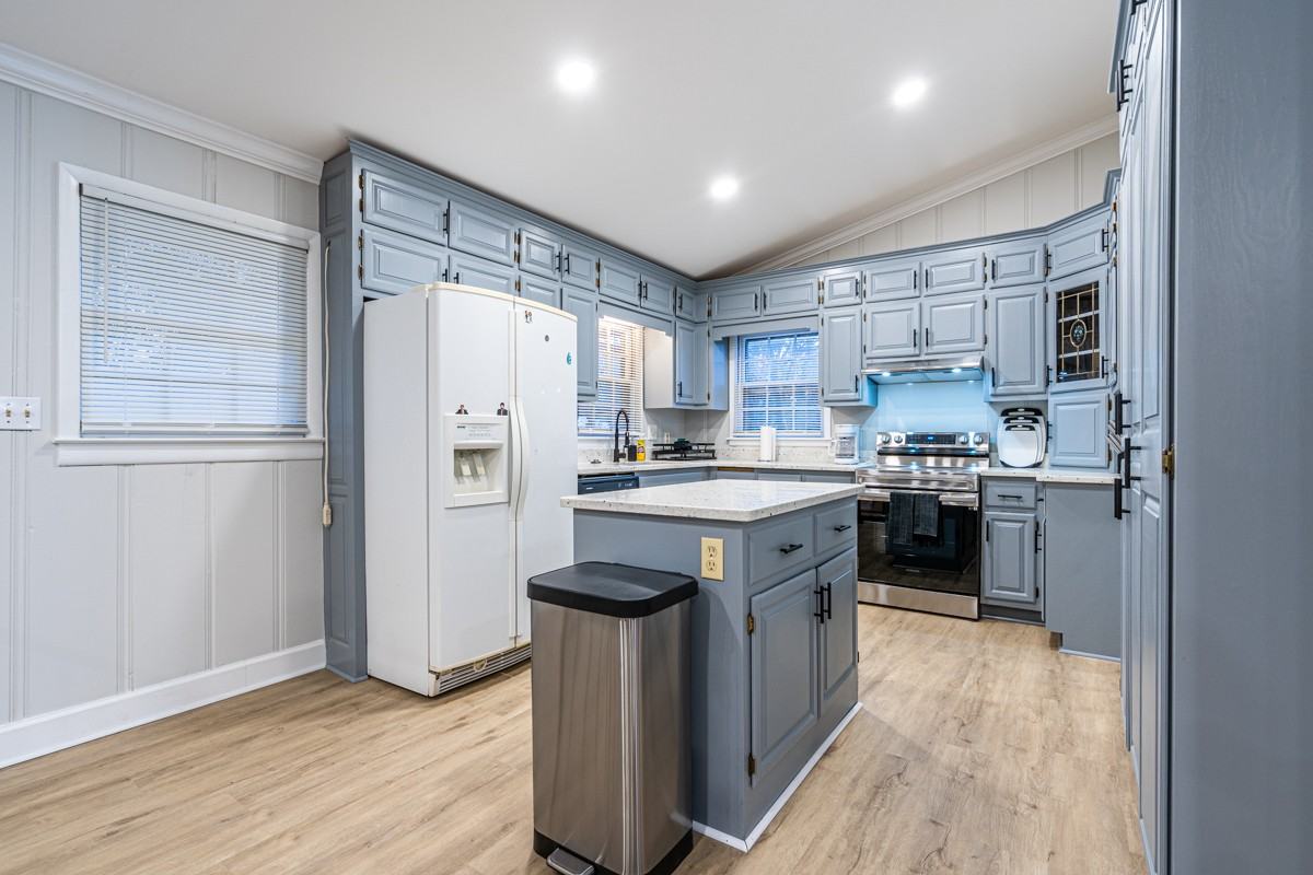 702 Chambers Dr Ne #1 - Photo 5 of 30