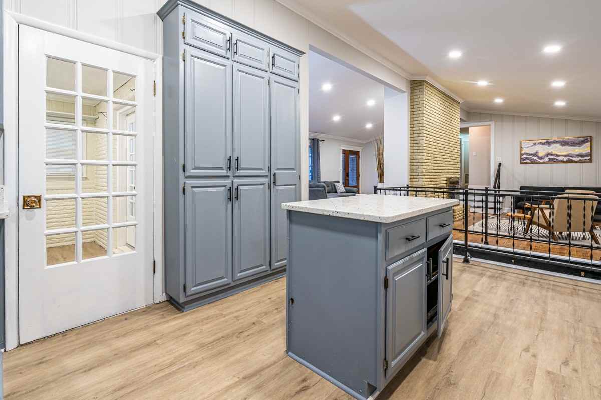 702 Chambers Dr Ne #1 - Photo 6 of 30