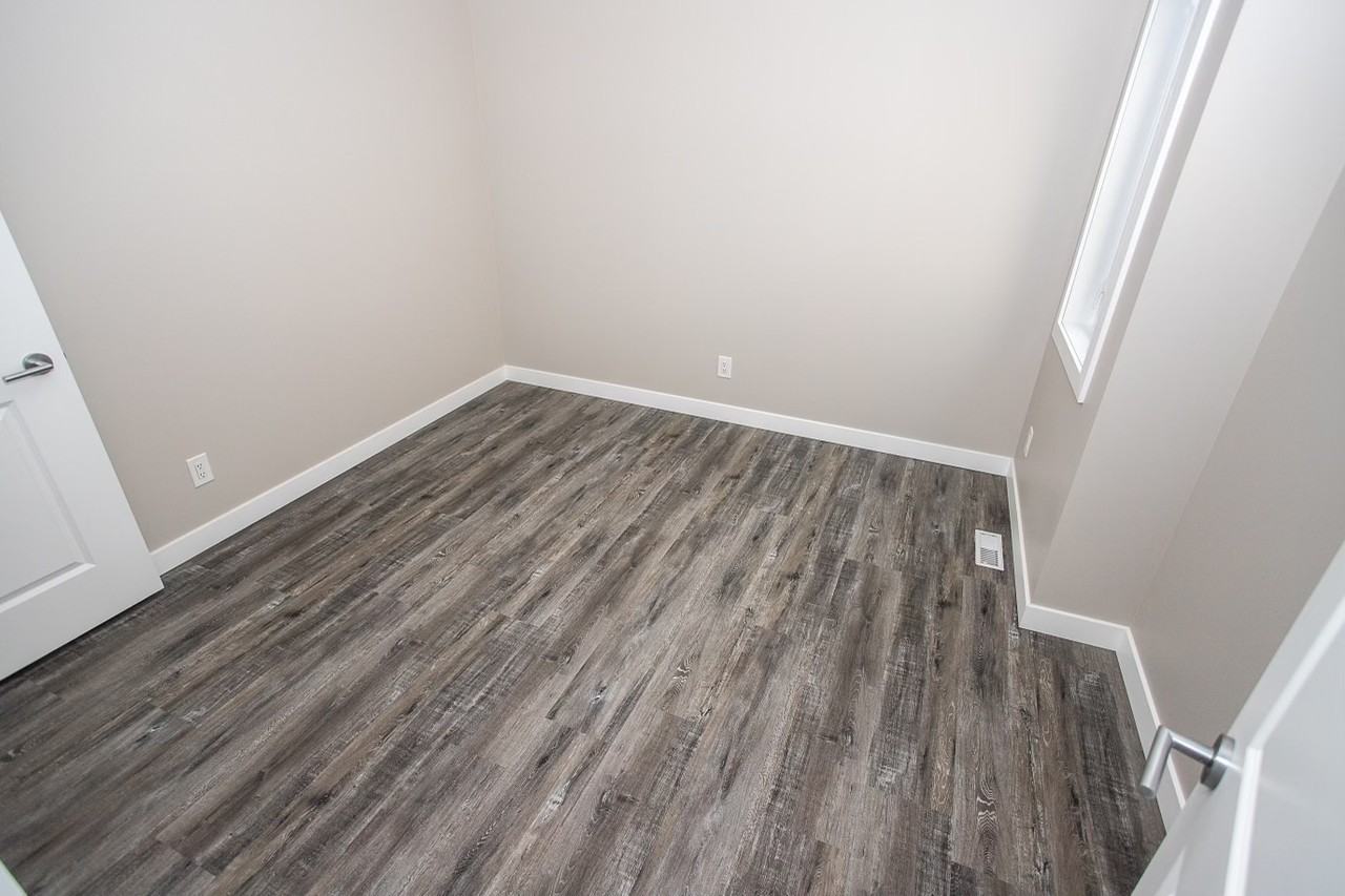 20 Railway Street - Photo 5 of 12