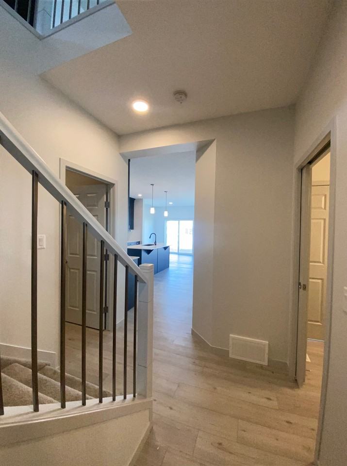 2423 194 ST NW - Photo 2 of 32