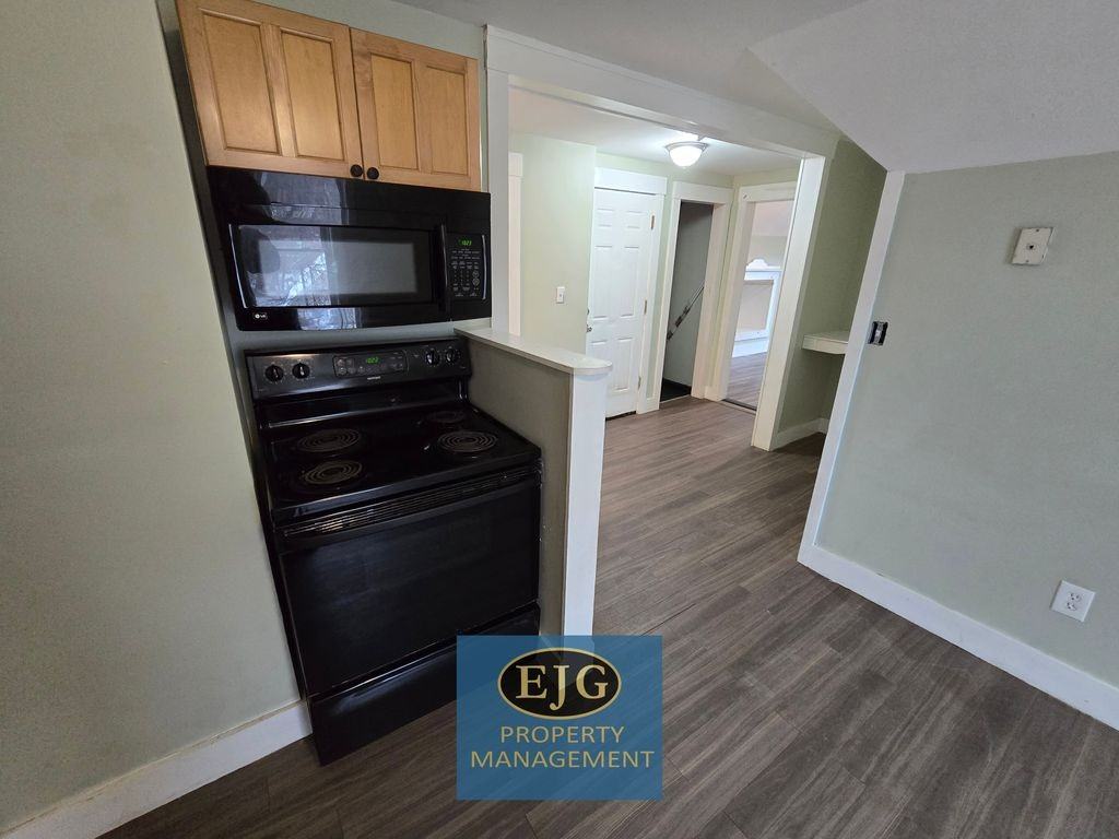 6 Dixon St #3 - Photo 6 of 30