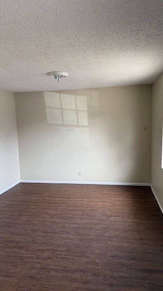 603 Morris St #7-603 - Photo 4 of 6