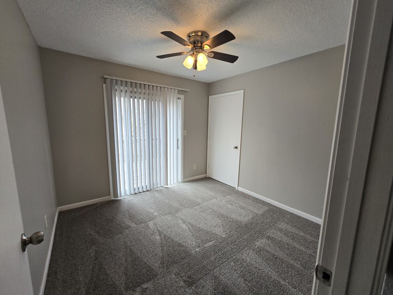 3003 N 57th St #3003 - Photo 5 of 11