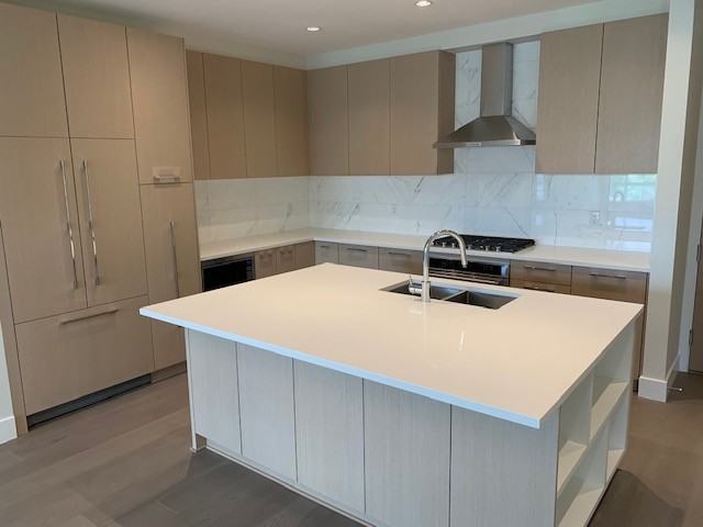 5535 Admiral Way - Photo 3 of 46