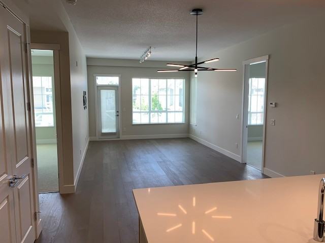 5535 Admiral Way - Photo 6 of 46