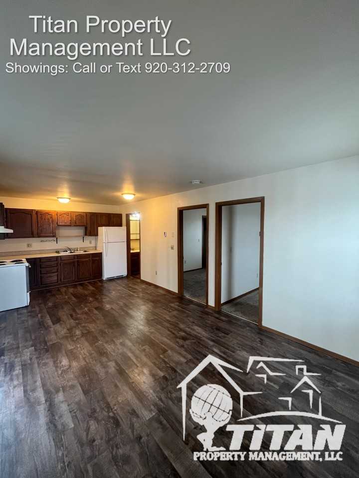 1388 Maricopa Dr #C - Photo 2 of 11