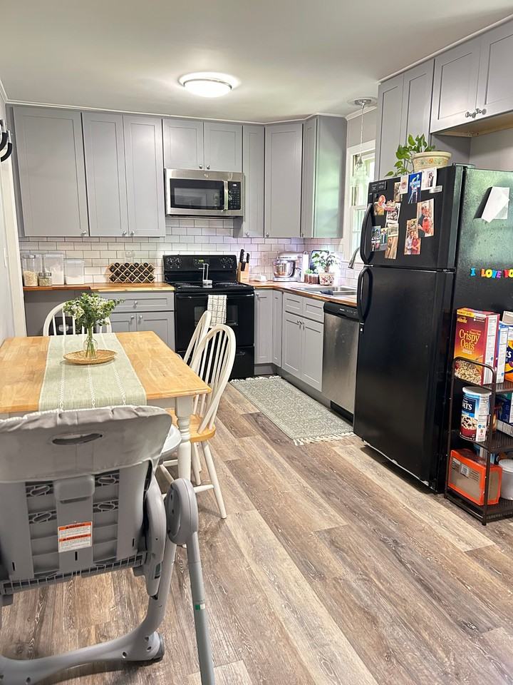 116 W Decatur St #1 - Photo 5 of 13