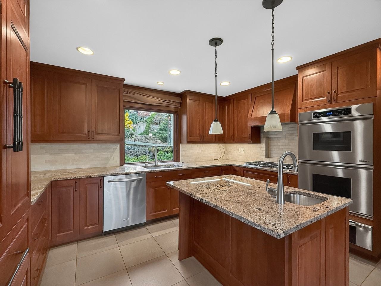 5333 134th Ave Se #1 - Photo 2 of 38